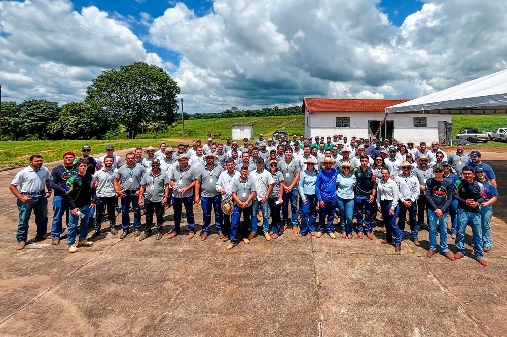 Foto no tamanho 230 pixels de largura por 136 pixels de altura