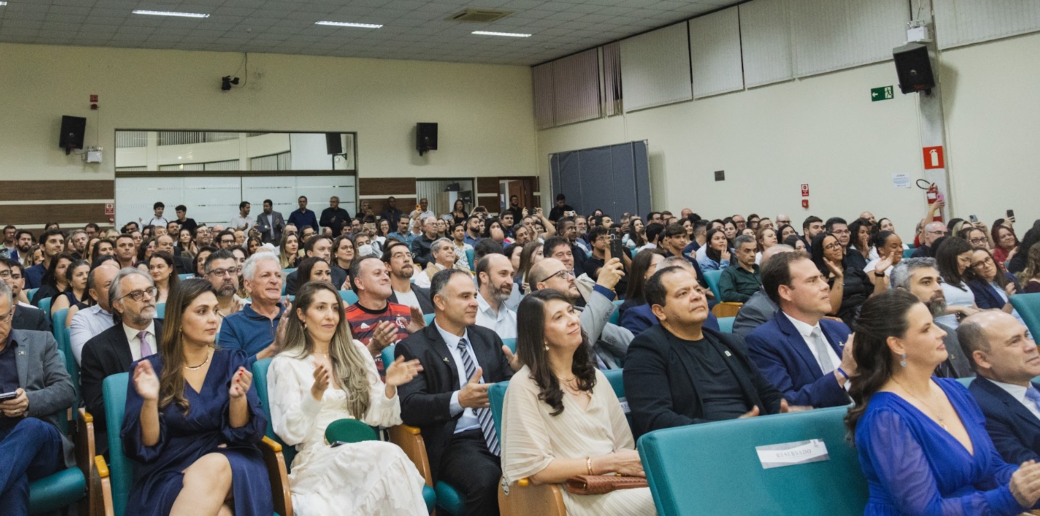 plateia inteira