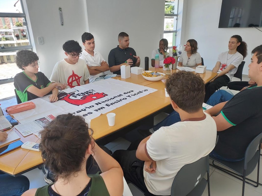 reuniao 2 movimento